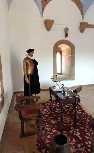 El Zarzal De Segura Сегура-де-Леон