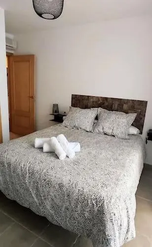 El Zarzal De Segura Сегура-де-Леон